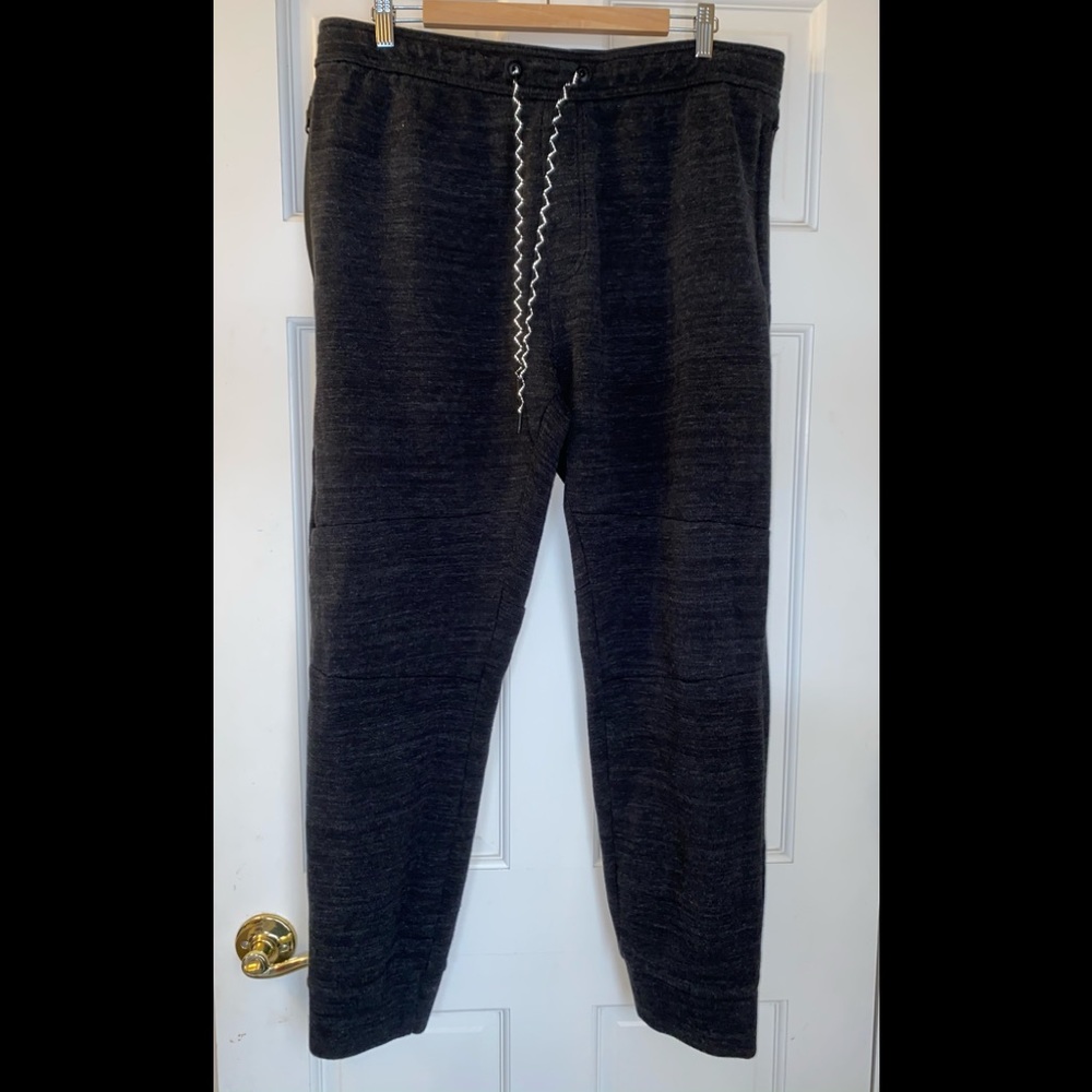 American eagle dark charcoal gray joggers XL